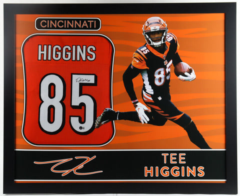 Tee Higgins Signed 35 x 43 Framed Cincinnati Bengal Jersey (Beckett) Pro Bowl WR