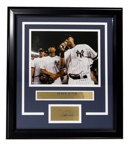 Derek Jeter Framed 8x10 NY Yankees Speech Photo w/ Laser Engraved Signature