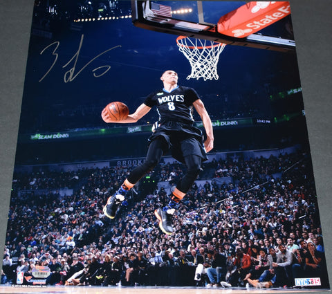 ZACH LAVINE AUTOGRAPHED MINNESOTA TIMBERWOLVES DUNK 16x20 PHOTO FANATICS