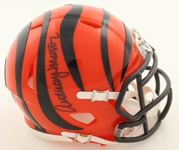 Anthony Munoz Signed Cincinnati Bengals Mini Helmet (Beckett) 1998 NFL HOF / O.T