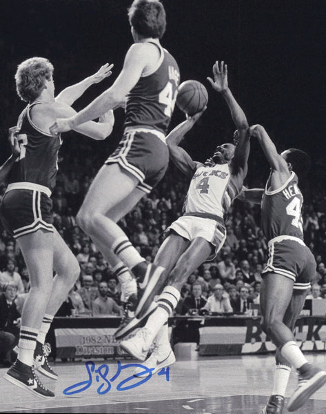 Sidney Moncrief Autographed Signed 8x10 Photo Milwaukee Bucks SKU #245636