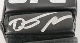 Dustin Poirier Signed UFC Glove (Beckett) MMA Record 30-9 / 15 by K.O Since 2009