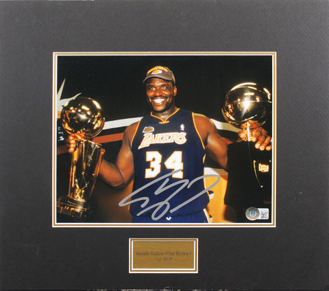 Lakers Shaquille O'Neal Authentic Signed 8x10 Matted Photo BAS Witness #WP79157
