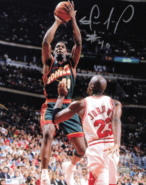 Shawn Kemp Autographed Signed 8x10 Photo Seattle Supersonics MCS Holo #87412