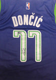 Dallas Mavericks Luka Doncic Autographed Blue Nike Jersey Beckett BAS #AE03919