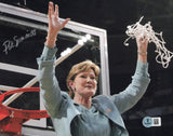 Pat Summitt Autographed 8x10 Photo Tennessee Volunteers Beckett BAS QR #BS12896