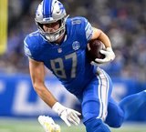 Sam Laporta Signed 35x43 Framed Detroit Lions Jersey (Beckett) 2023 2nd Rnd Pk