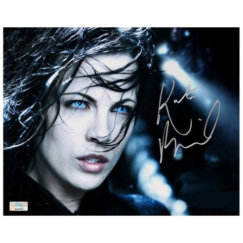 Kate Beckinsale Autographed Underworld Evolution Selene 8x10 Close Up Photo