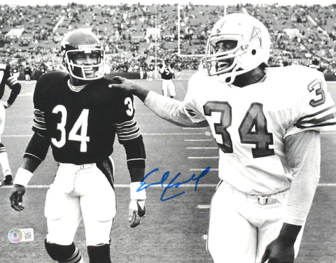 Earl Campbell Autographed 11x14 Houston Oilers B/W Photo w/Payton-Beckett W Holo