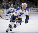 Brett Hull Signed St. Louis Blues Commemorative Logo Puck (Premium Autographs)