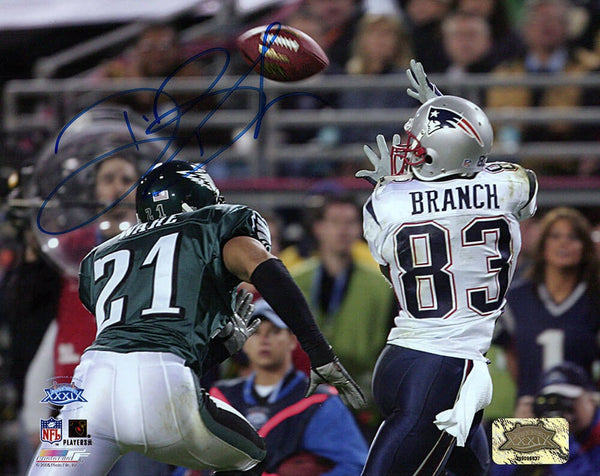 Deion Branch Signed Patriots Super Bowl 39 Catch vs Eagles 8x10 Photo - (SS COA)