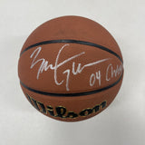 Ben Gordon Signed Basketball PSA Uconn Huskies "04 Champ"