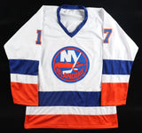 Matt Martin Signed New York Islanders Jersey (JSA) 13 Year Islander Veteran