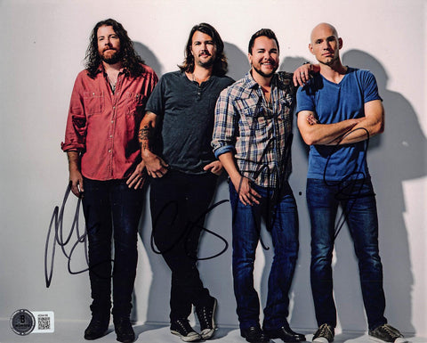 Eli Young Band (4) Eli, Young, Jones & Thompson Signed 8x10 Photo BAS #AE64168