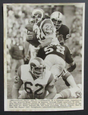 John Cappelletti HOF August 21, 1976 B/W 8x10 Press Photo Los Angeles Rams