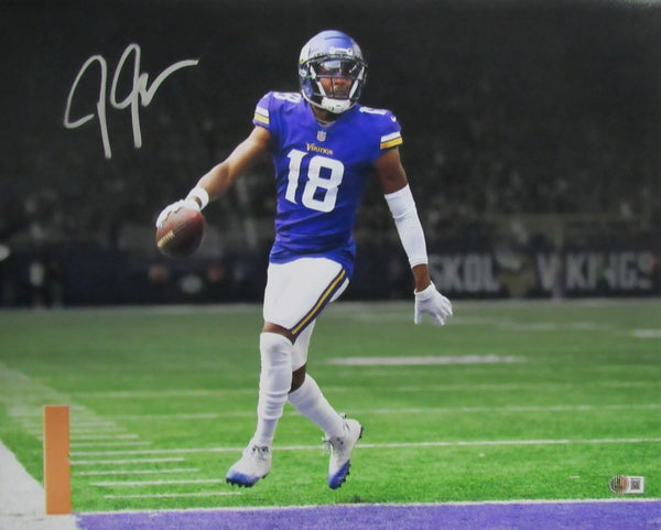 Justin Jefferson Signed/Autographed 16x20 Photo Minnesota Vikings Beckett 200031