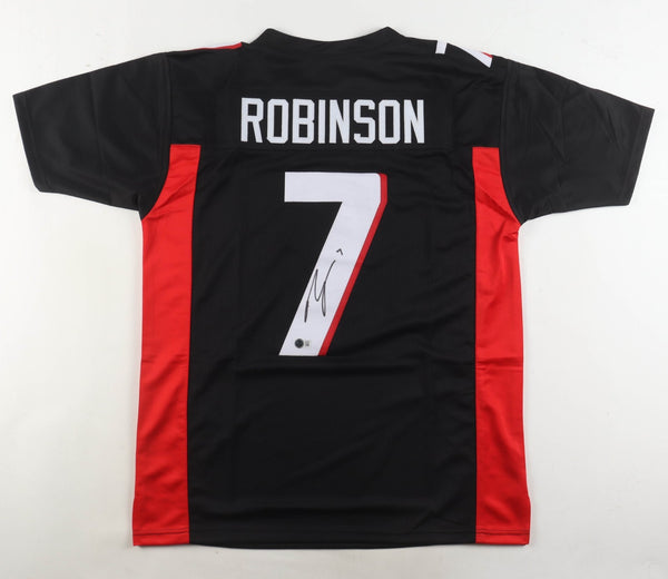Bijan Robinson Signed Falcons Jersey (Beckett) Atlanta 2023 1st Round Pick / R.B