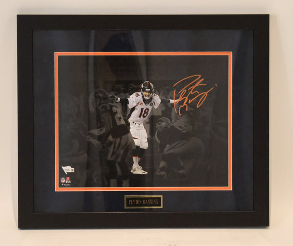 Peyton Manning Autographed Denver Broncos 11X14 Photo Framed Fanatics COA