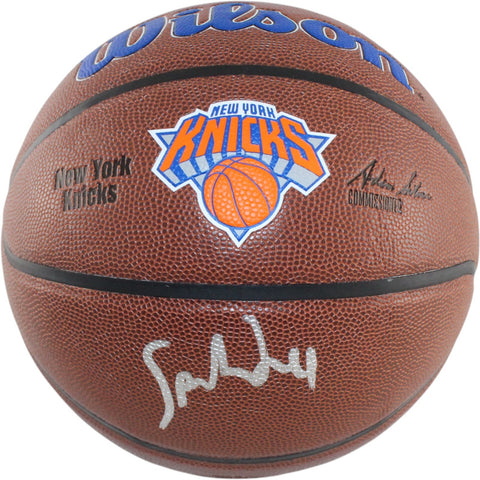 Spike Lee Autographed New York Knicks Logo Basketball Beckett Witness 51586