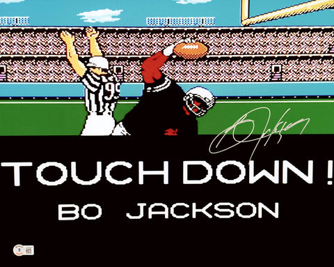 BO JACKSON AUTOGRAPHED 16X20 PHOTO RAIDERS NINTENDO TECMO BOWL BECKETT 212457