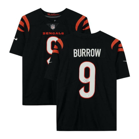 JOE BURROW Autographed Bengals 2021 Black Nike Limited Jersey FANATICS