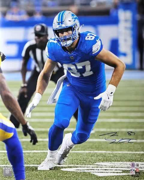 Sam LaPorta Signed Detroit Lions 2024 Blue Jersey 16x20 Photo Beckett Witnessed