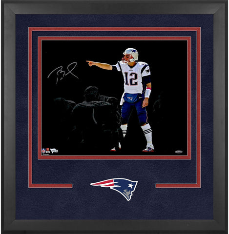 Tom Brady New England Patriots Deluxe FRMD Signed 16x20 Pointing Spotlight Photo