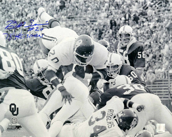 Billy Sims Signed Oklahoma B&W Diving Action 16x20 Photo w/78 Heisman - (SS COA)