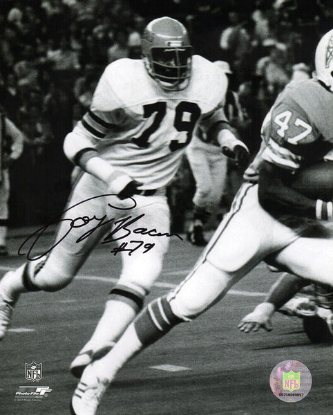 Coy Bacon Signed Cincinnati Bengals B&W Action 8x10 Photo - (SCHWARTZ COA)