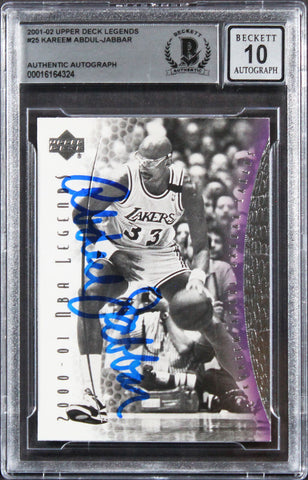 Lakers Kareem Abdul-Jabbar Signed 2001 Upper Deck #25 Card Auto 10! BAS Slabbed