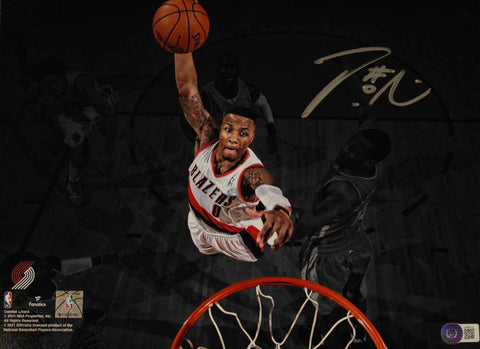 Damian Lillard Autographed Portland Trailblazers 11x14 Photo BAS 39952