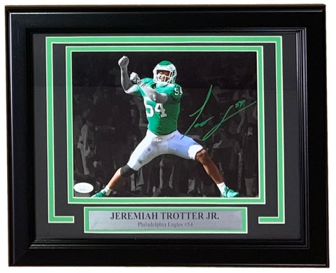 Jeremiah Trotter Jr Signed Framed 8x10 Super Bowl 59 Eagles Spotlight Photo JSA