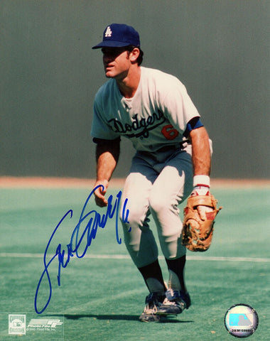 Steve Garvey Signed Los Angeles Dodgers Fielding 8x10 Photo - (SCHWARTZ COA)