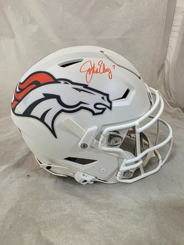 JOHN ELWAY SIGNED DENVER BRONCOS ALTERNATE SPEEDFLEX HELMET BECKETT QR
