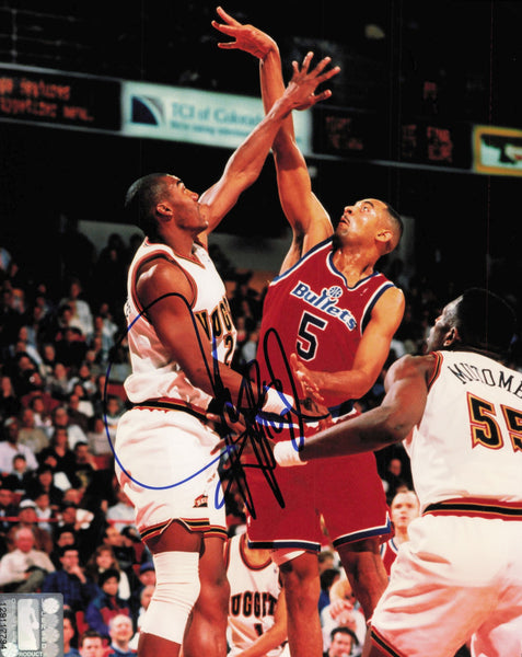 Juwan Howard Autographed Signed 8x10 Photo Washington Bullets SKU #245624