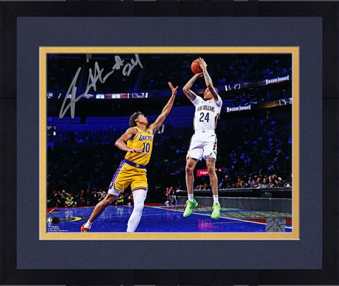 Framed Jordan Hawkins New Orleans Pelicans Signed 8x10 Shooting vs Lakers Photo