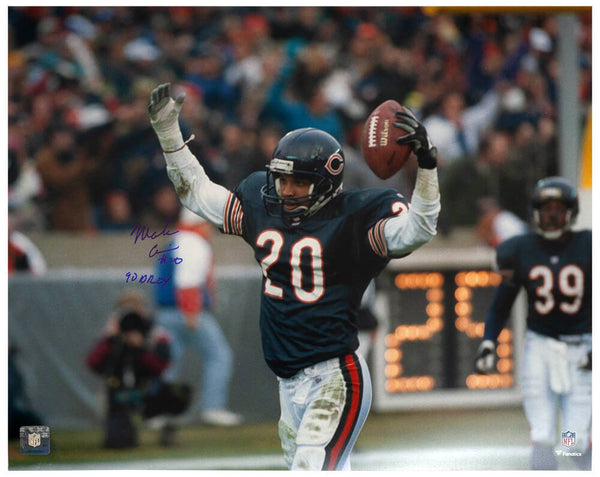 Mark Carrier Signed Bears Arms Raised With Football 16x20 Photo w/DROY -(SS COA)