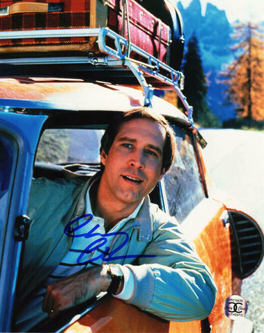 Chevy Chase Signed National Lampoon's Vacation Driving 8x10 Photo - SCHWARTZ