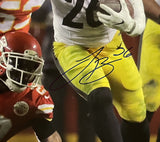 LeVeon Bell Signed Pittsburgh Steelers 16x20 Football Photo JSA ITP