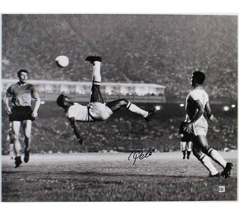 Pele Signed Brazil Unframed 16x20 Black and White Photo