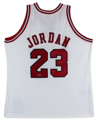 MICHAEL JORDAN Autographed Bulls Original Champion Rookie Jersey UDA LE  21/50