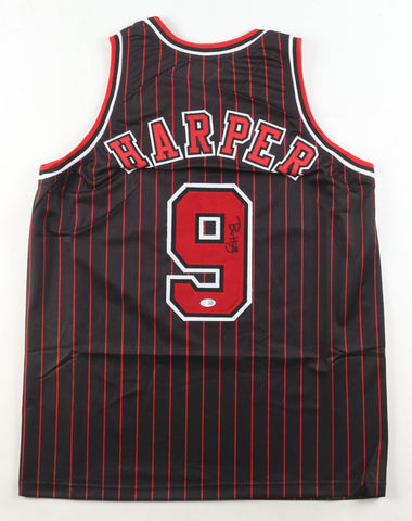 Ron Harper Signed Chicago Black Jersey (JSA) 3xBulls World Champion 1996-1998