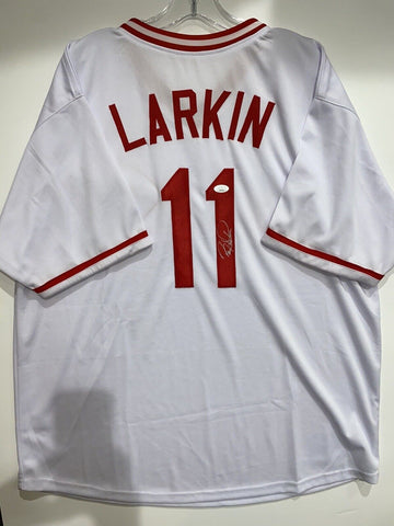 Barry Larkin Signed Cincinnati Reds Jersey (JSA) 12xAll Star S.S. / HOF 2012
