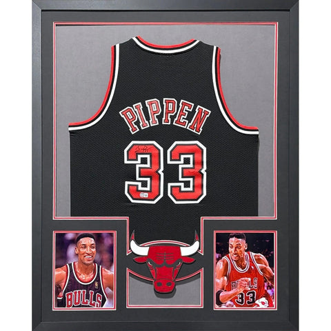 Scottie Pippen Autographed Signed Framed Red Chicago Bulls Jersey BECKETT