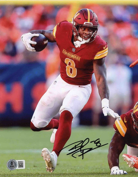 BRIAN ROBINSON JR AUTOGRAPHED WASHINGTON COMMANDERS 8x10 PHOTO BECKETT