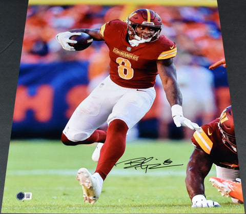 BRIAN ROBINSON JR AUTOGRAPHED WASHINGTON COMMANDERS 16x20 PHOTO BECKETT