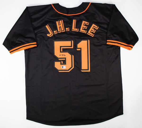 Jung Hoo Lee Signed San Francisco Giants with "Korean Signature" Jersey /Beckett