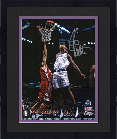 Framed Chris Webber Sacramento Kings Signed 8x10 Dunk vs. Hawks Photograph