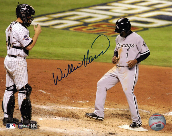 Willie Harris Signed White Sox 2005 World Series Winning Run 8x10 Photo (SS COA)