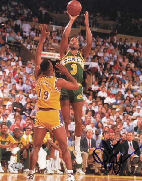 Dale Ellis Autographed Signed 8x10 Photo Seattle Supersonics MCS Holo #87322